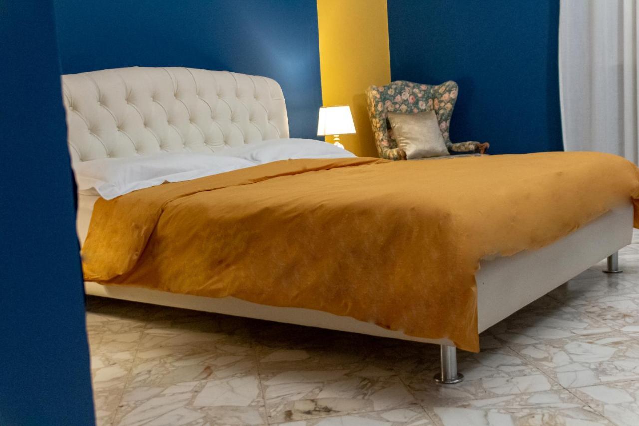 Interno 9 Otel Bari Dış mekan fotoğraf