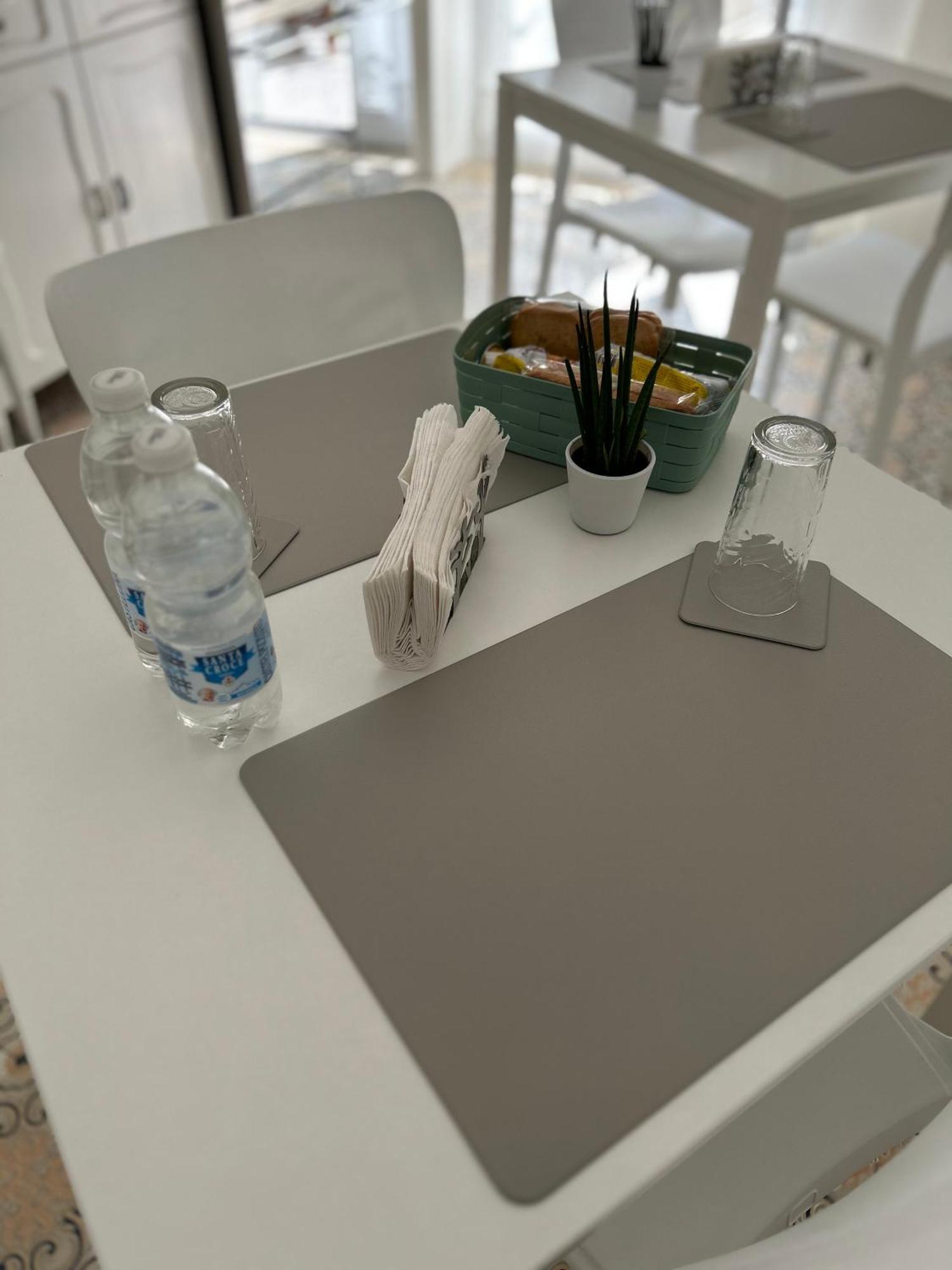 Interno 9 Otel Bari Dış mekan fotoğraf